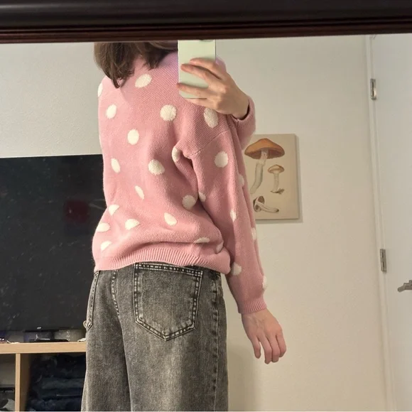 Chelsea & Theodore Medium Pink and White Polka Dot Sweater - Picture 5 of 7